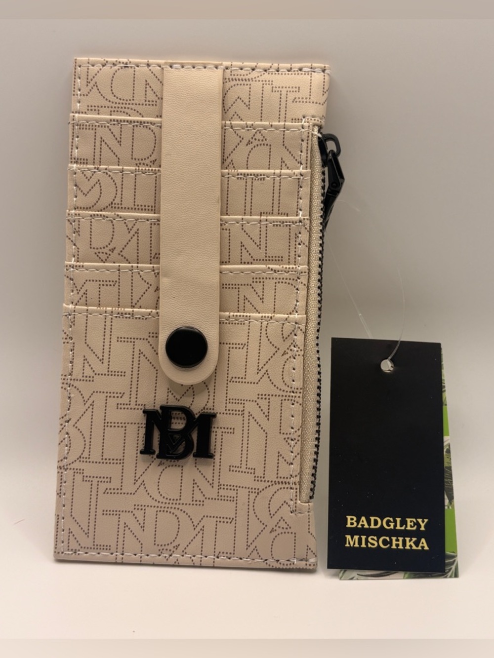 Badgley Mischka Beige Logo Women's Wallet with Zipper and Snap Closure Brand New